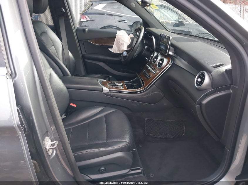 2017 MERCEDES-BENZ GLC 300 4MATIC WDC0G4KB6HF132829