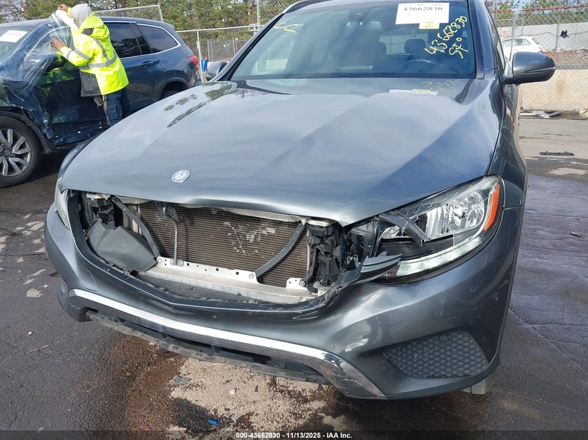 2017 MERCEDES-BENZ GLC 300 4MATIC WDC0G4KB6HF132829