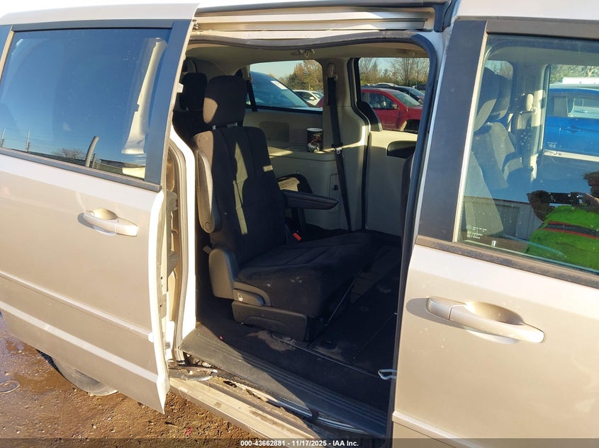 2013 Dodge Grand Caravan Sxt VIN: 2C4RDGCG1DR523746 Lot: 43662881