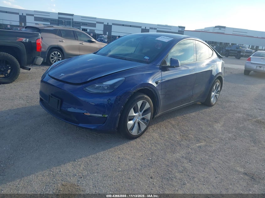 2023 Tesla Model Y(VIN: 7SAYGAEE2PF826355
