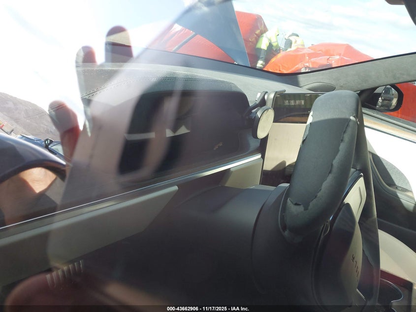 2021 Tesla Model S Long Range Dual Motor All-Wheel Drive VIN: 5YJSA1E5XMF440010 Lot: 43662906