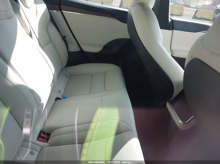 2021 Tesla Model S Long Range Dual Motor All-Wheel Drive VIN: 5YJSA1E5XMF440010 Lot: 43662906