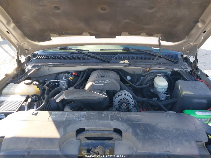 2005 Chevrolet Silverado 1500 Z71 VIN: 2GCEK13T051400390 Lot: 43662909