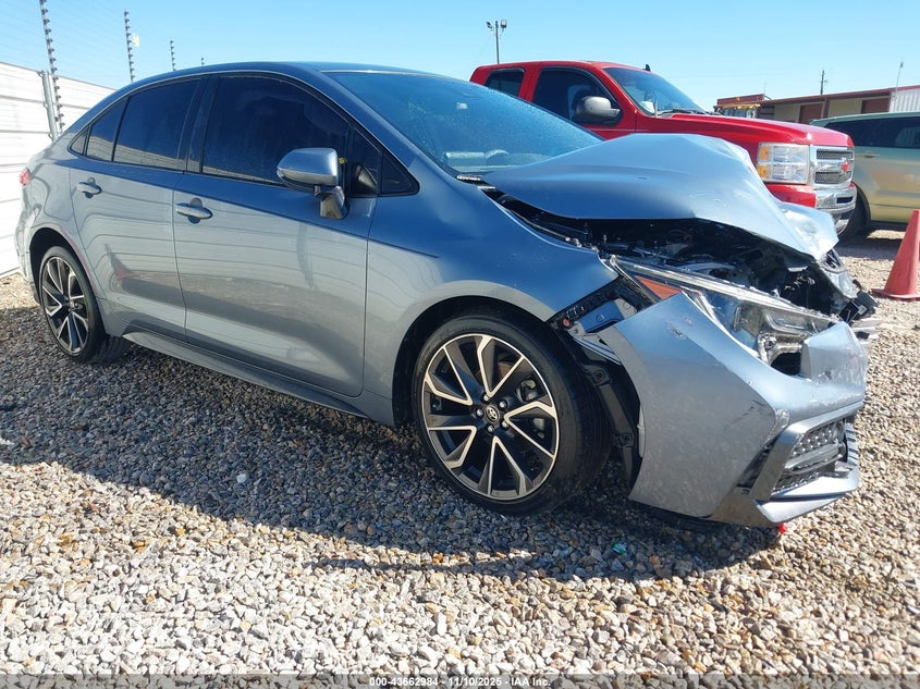 TOYOTA COROLLA SE/NIGHT SHADE