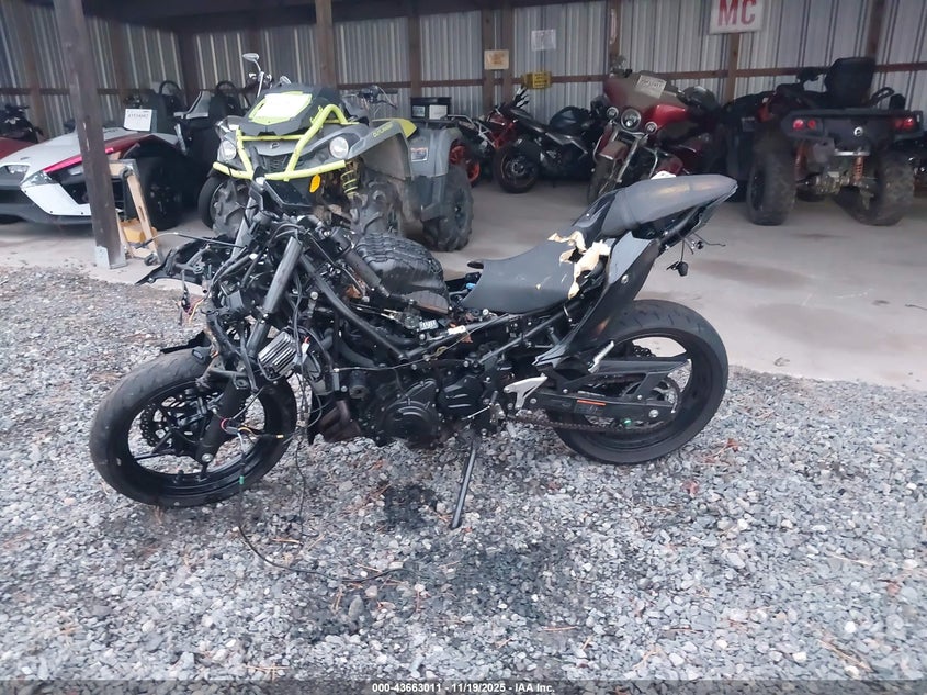 2019 Kawasaki Ex400 VIN: JKAEXKG18KDA30108 Lot: 43663011