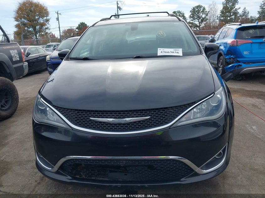 2017 Chrysler Pacifica Touring-L VIN: 2C4RC1BG6HR535091 Lot: 43663036