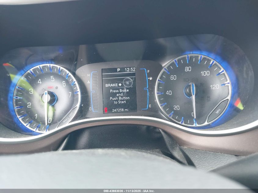 2017 Chrysler Pacifica Touring-L VIN: 2C4RC1BG6HR535091 Lot: 43663036