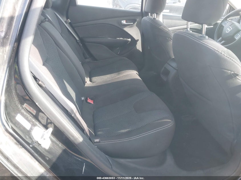 1C3CDFBB2FD236836 2015 DODGE DART photo no. 8