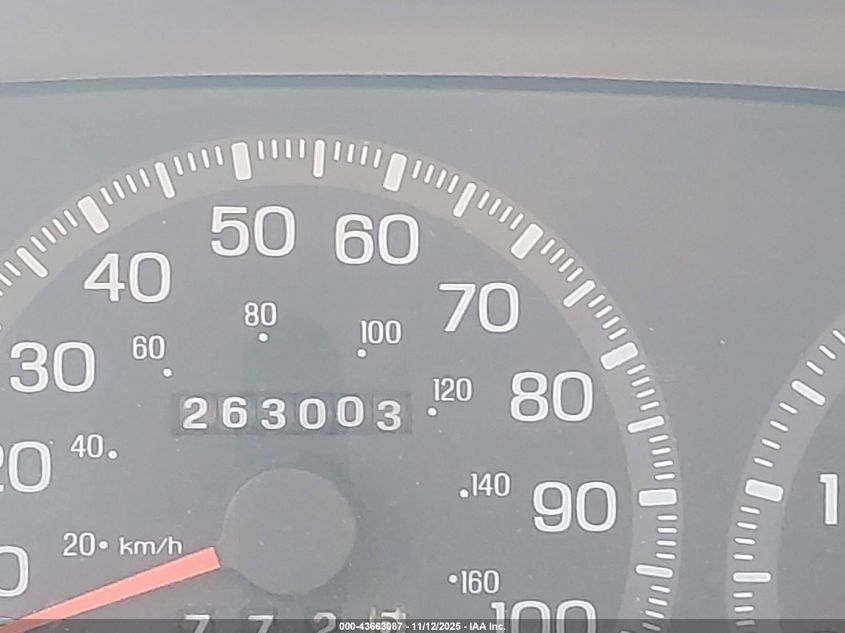 1997 Ford Expedition Eddie Bauer/Xlt VIN: 1FMEU17L0VLA84189 Lot: 43663087