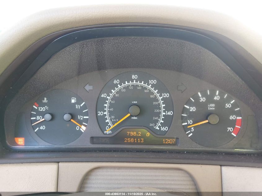 1999 Mercedes-Benz E 320 VIN: WDBJF65H0XA882035 Lot: 43663114