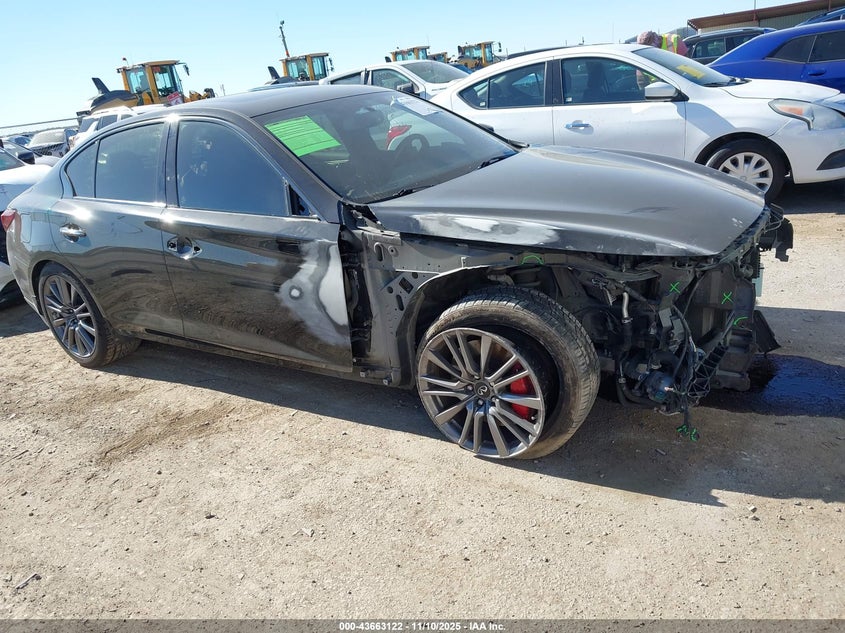INFINITI Q50 RED SPORT 400