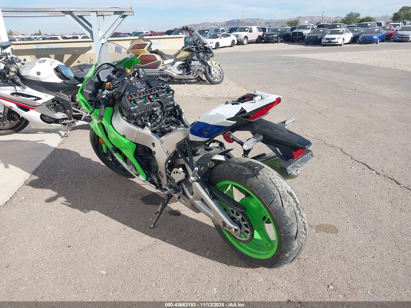 2024 KAWASAKI ZX1002 L JKBZXVL16RA014101