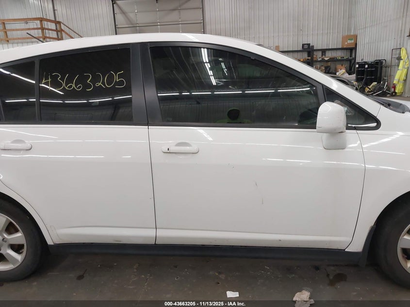 2008 Nissan Versa 1.8Sl VIN: 3N1BC13E68L390147 Lot: 43663205