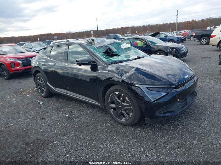 KIA EV6 LIGHT LONG RANGE