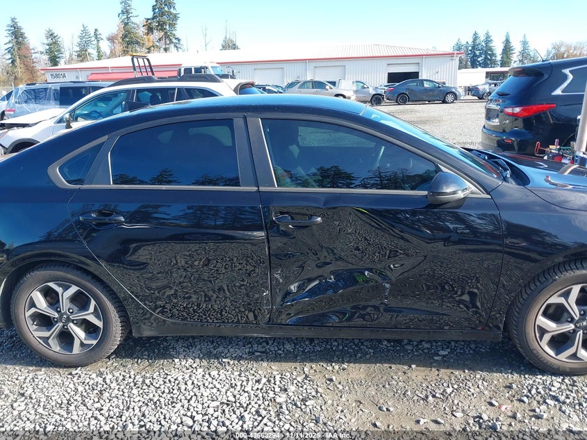 2019 Kia Forte Lxs VIN: 3KPF24AD1KE137827 Lot: 43663294