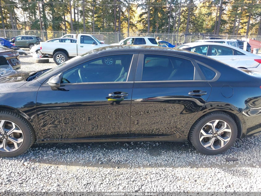 2019 Kia Forte Lxs VIN: 3KPF24AD1KE137827 Lot: 43663294