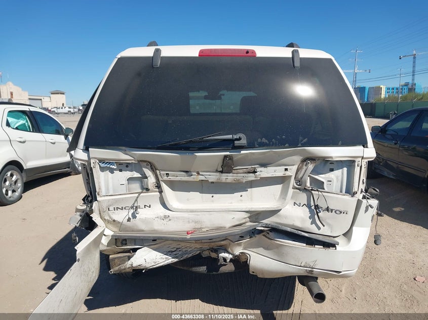 2008 Lincoln Navigator VIN: 5LMFU28508LJ12665 Lot: 43663308