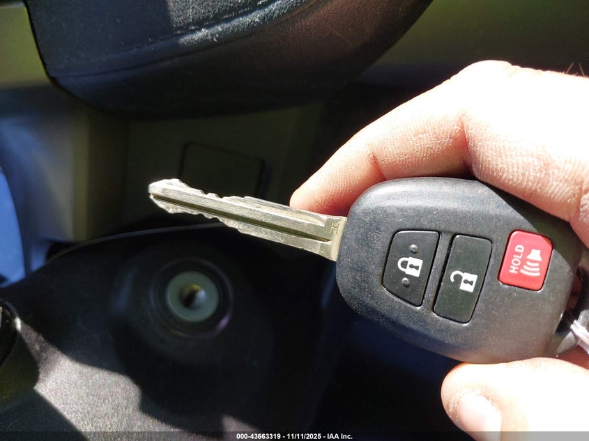 2017 TOYOTA RAV4 LE - 2T3ZFREV2HW341549