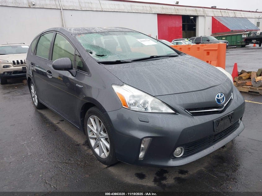 TOYOTA PRIUS V FIVE