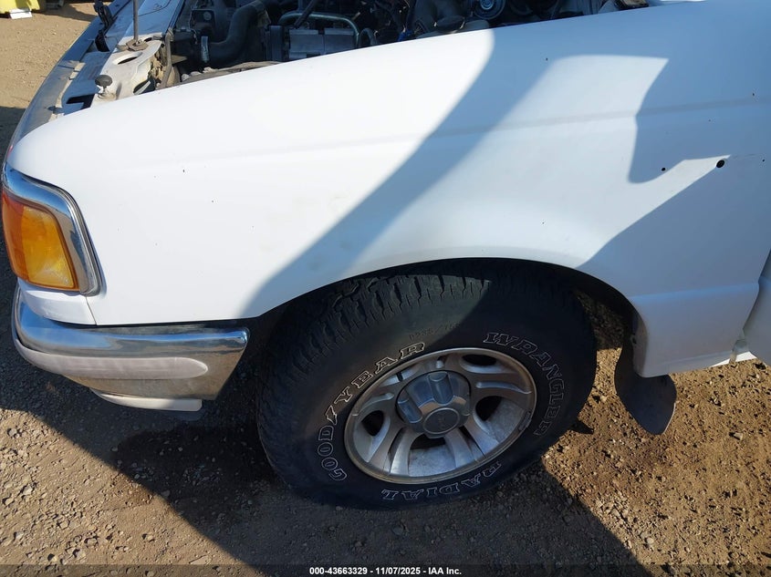 1994 Ford Ranger VIN: 1FTCR10A0RPB22332 Lot: 43663329