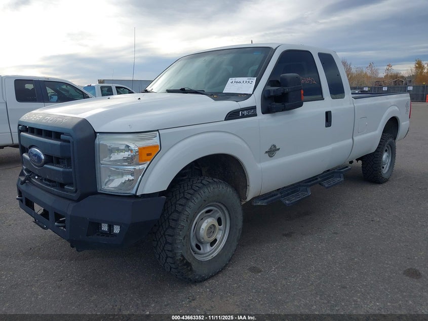 1FT8X3BT6FEA83386 2015 FORD F350 photo no. 2