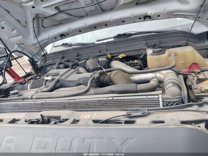 2011 Ford F-550 Chassis Xl VIN: 1FDAF5GT8BEB76960 Lot: 43663382