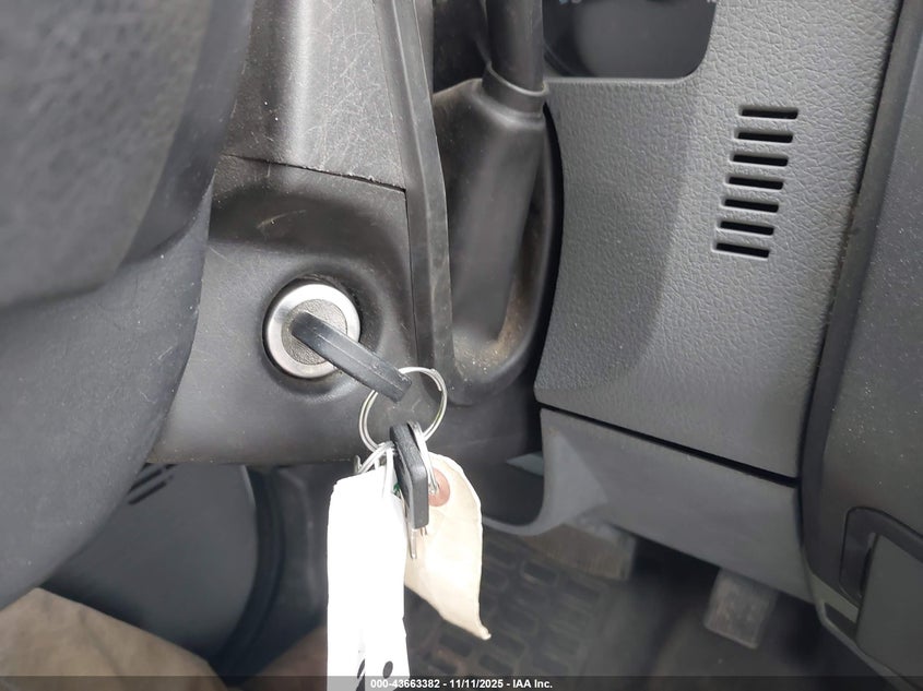 2011 Ford F-550 Chassis Xl VIN: 1FDAF5GT8BEB76960 Lot: 43663382