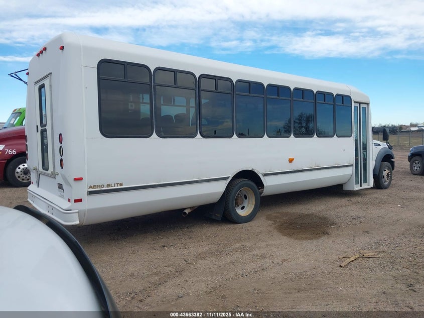1FDAF5GT8BEB76960 2011 FORD F550 photo no. 4
