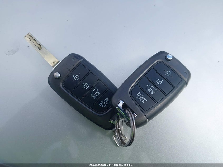 2019 HYUNDAI SANTA FE SE 5NMS2CAD1KH042251