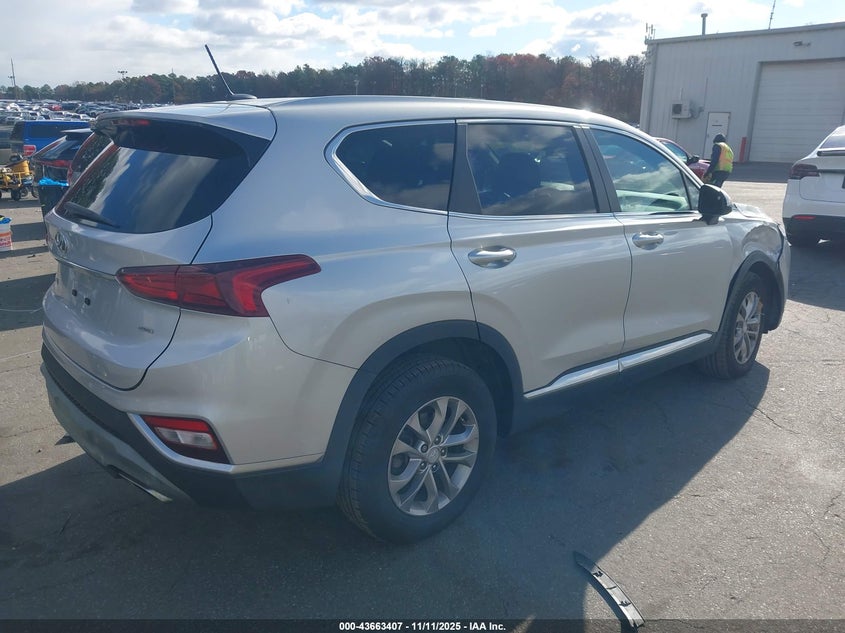 2019 HYUNDAI SANTA FE SE 5NMS2CAD1KH042251