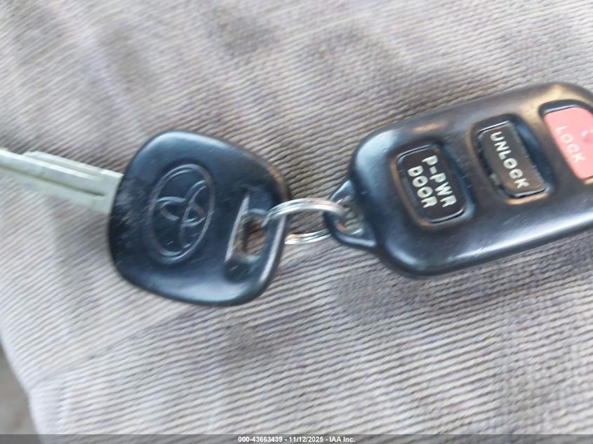 2001 Toyota Sienna Xle VIN: 4T3ZF13C81U341841 Lot: 43663439