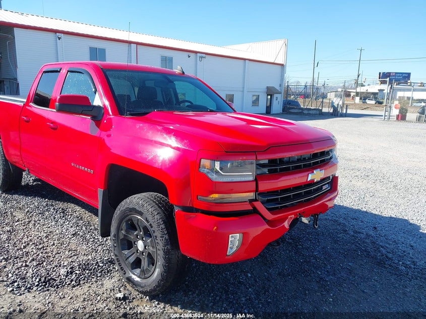 2016 CHEVROLET SILVERADO 1500 2LT - 1GCVKREC3GZ157583