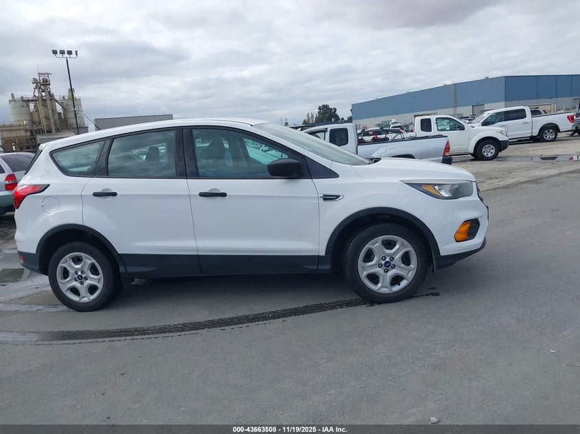 1FMCU0F70KUB62076 2019 FORD ESCAPE photo no. 13