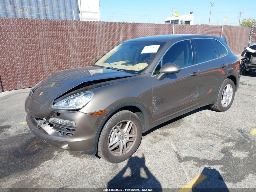 WP1AF2A28DLA32261 2013 PORSCHE CAYENNE photo no. 2