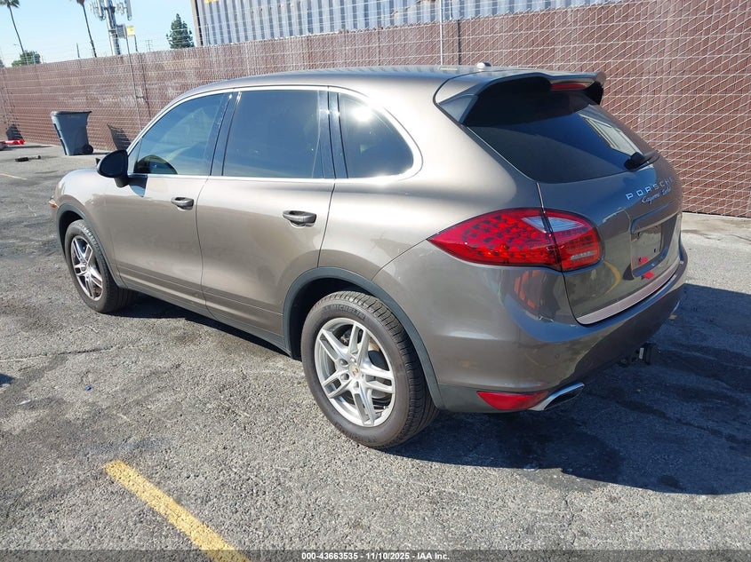WP1AF2A28DLA32261 2013 PORSCHE CAYENNE photo no. 3