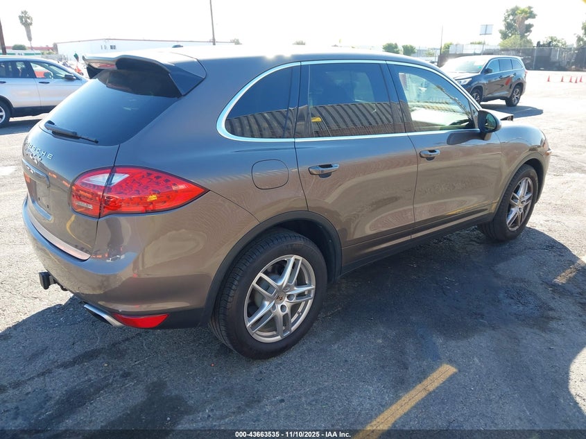 WP1AF2A28DLA32261 2013 PORSCHE CAYENNE photo no. 4