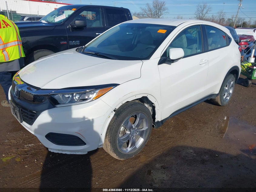 3CZRU6H30KM701810 2019 HONDA HR-V photo no. 2