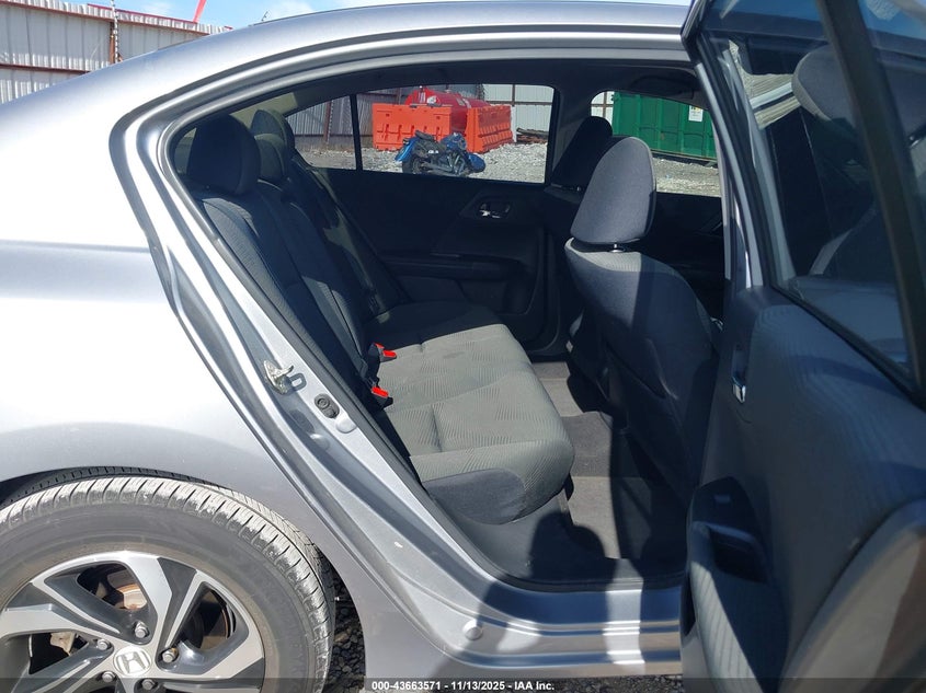 1HGCR2F33HA215203 2017 HONDA ACCORD photo no. 8