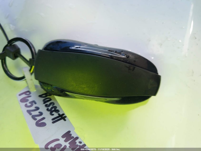 2014 Tesla Model S P85 VIN: 5YJSA1H10EFP65226 Lot: 43663575