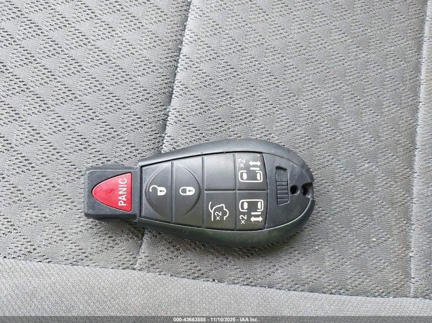 2010 Chrysler Town & Country Touring VIN: 2A4RR5D18AR309536 Lot: 43663588