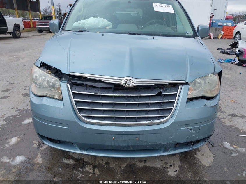 2010 Chrysler Town & Country Touring VIN: 2A4RR5D18AR309536 Lot: 43663588