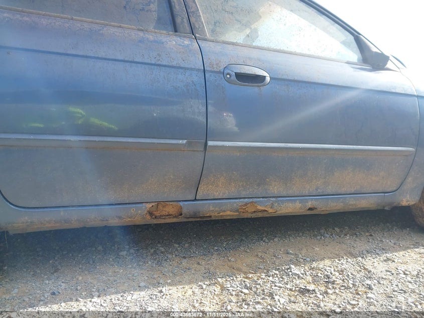 2003 Kia Spectra Ls VIN: KNAFB121X35275220 Lot: 43663672