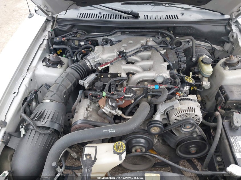 2000 Ford Mustang VIN: 1FAFP4045YF108287 Lot: 43663676