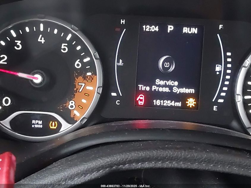 2018 Jeep Renegade Latitude 4X4 VIN: ZACCJBBB8JPH33185 Lot: 43663783