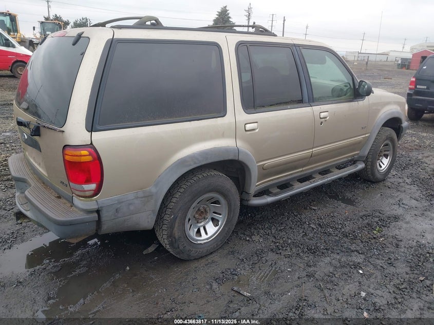 1FMZU34X1XZA62951 1999 FORD EXPLORER photo no. 4