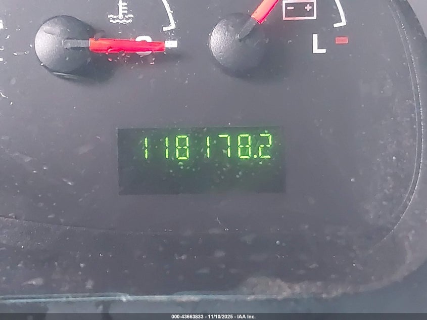 2006 Ford E-350 Super Duty Chateau/Xl/Xlt VIN: 1FBNE31L06DA60402 Lot: 43663833