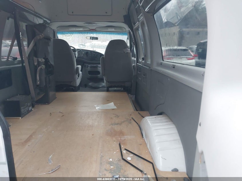 2006 Ford E-350 Super Duty Chateau/Xl/Xlt VIN: 1FBNE31L06DA60402 Lot: 43663833