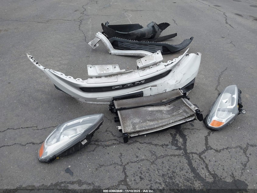 2022 Ram Promaster City Cargo Van VIN: ZFBHRFAB1N6W30807 Lot: 43663840