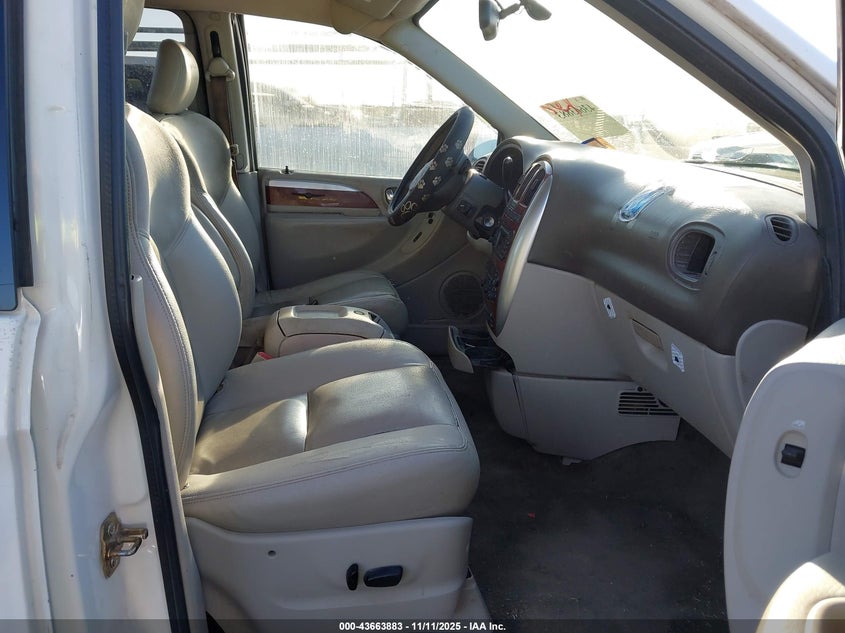 2A8GP64L86R684014 2006 CHRYSLER TOWN & COUNTRY photo no. 5