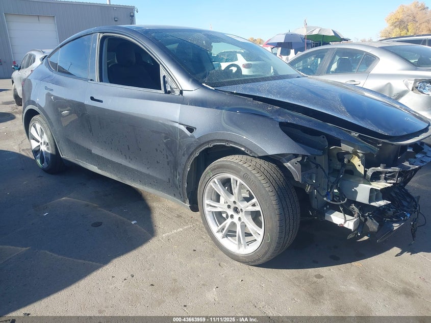 7SAYGAEE7RF015217 2024 TESLA MODEL Y photo no. 16